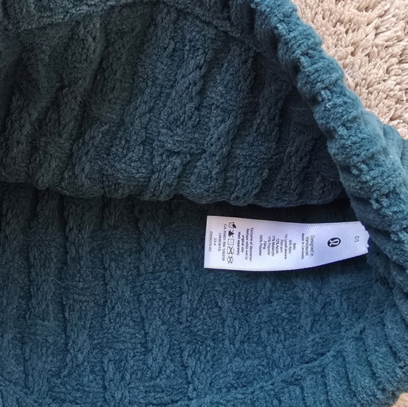 Lululemon Athletica Teal Knit Beanie - Picture 5 of 6